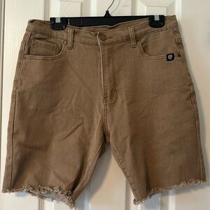 Born Primitive men’s size XL “jorts” jean shorts, khaki
